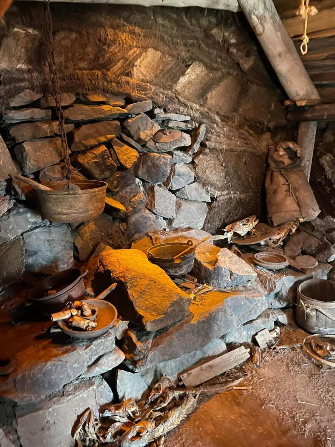 Hotel Laugarholl With Natural Hot Spring 홀마빅 외부 사진